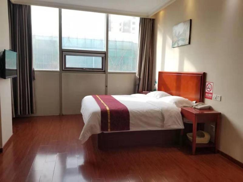 Greentree International Studies Talianpo Metro Station Express Hotel 3*