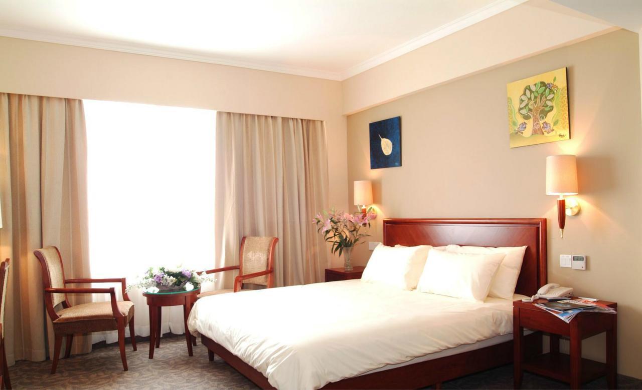 Hotel Greentree International Studies Talianpo Metro Station Express